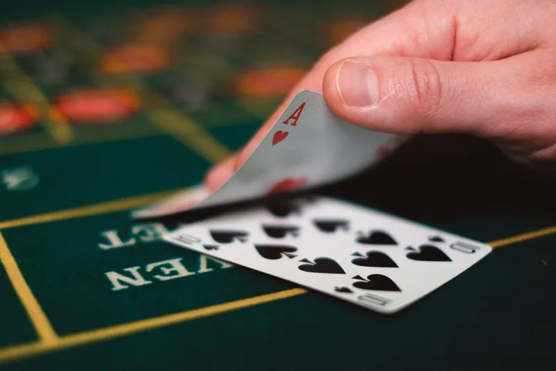 Quand l'amateur déjoue le pro : les ressorts cachés des coups gagnants des joueurs récréatifs